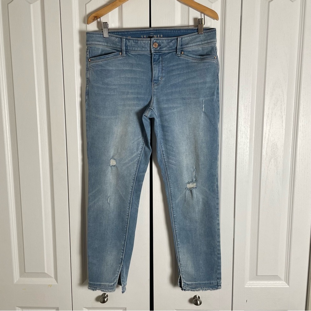 White House Black Market Skimmer Jeans Women’s 10 Split Hem Fringe Distressed